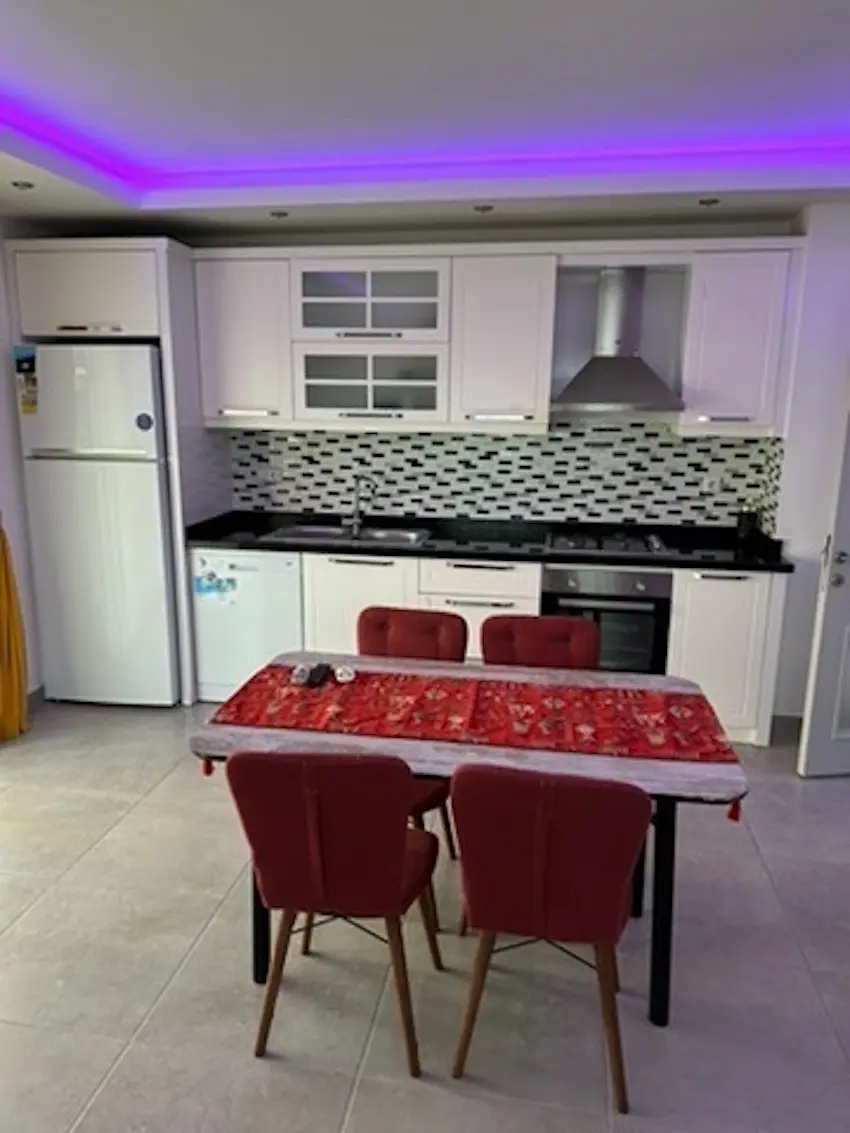 Fitted kitchen